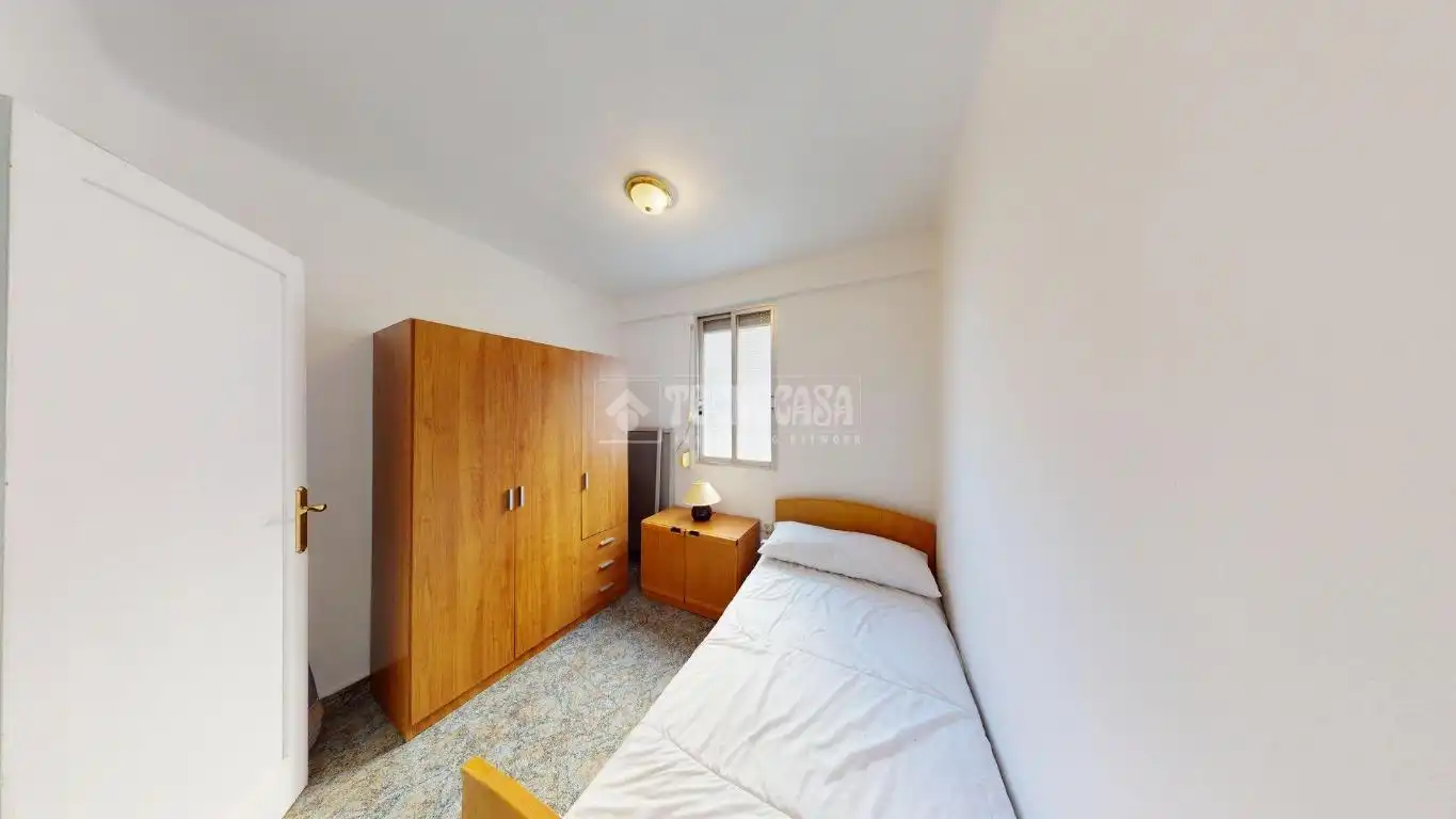 Habitación de Piso en venta en Valencia con Balcón