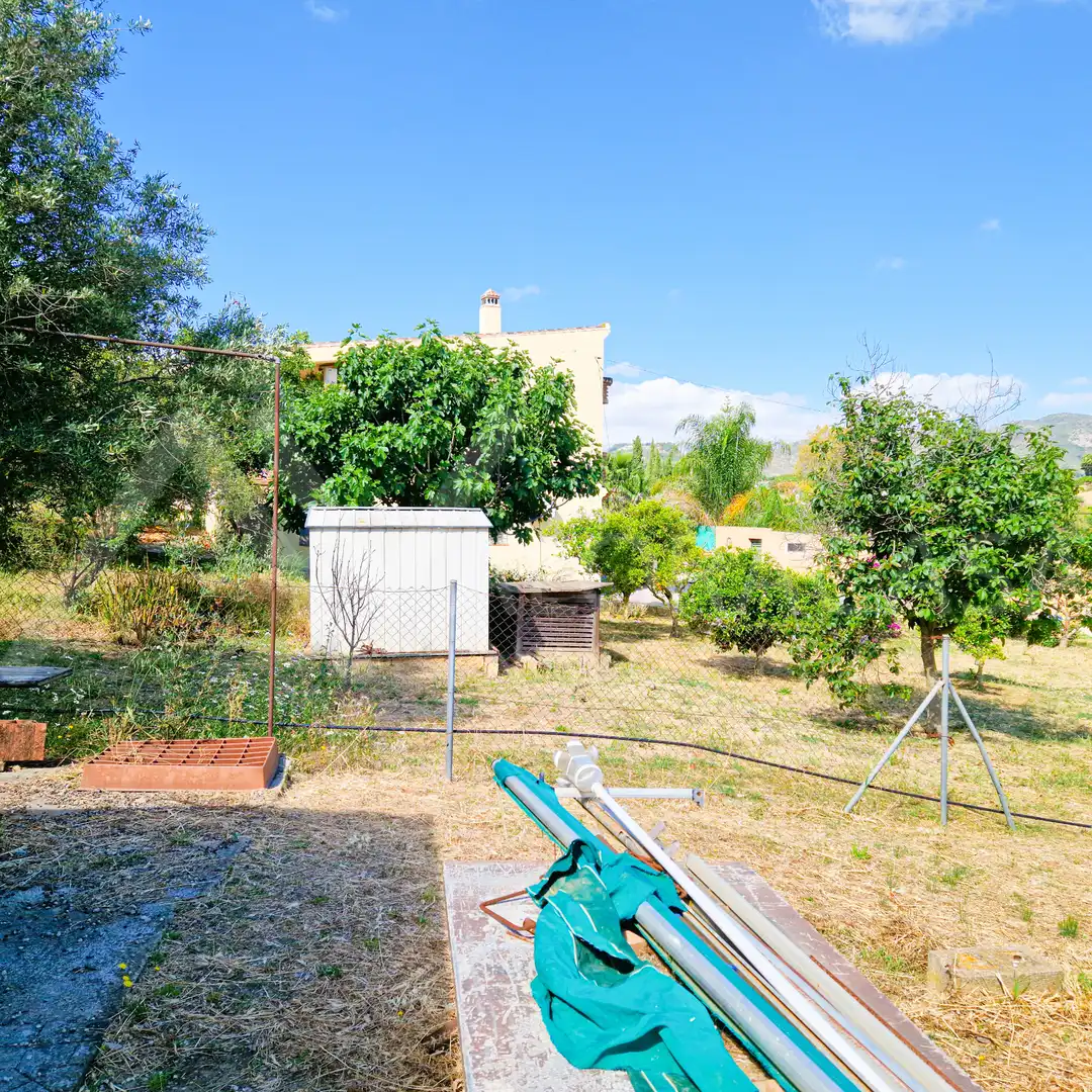 Jardí de Casa o xalet en venda en Alhaurín de la Torre amb Aire condicionat, Jardí privat i Terrassa