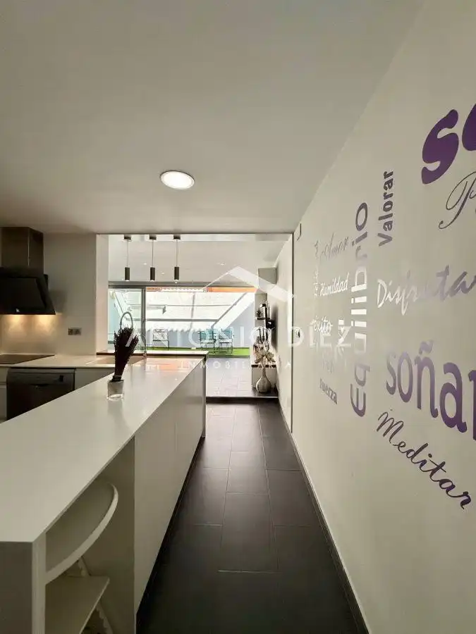 Detached homes for sale in La Serranica - Sagrado Corazón