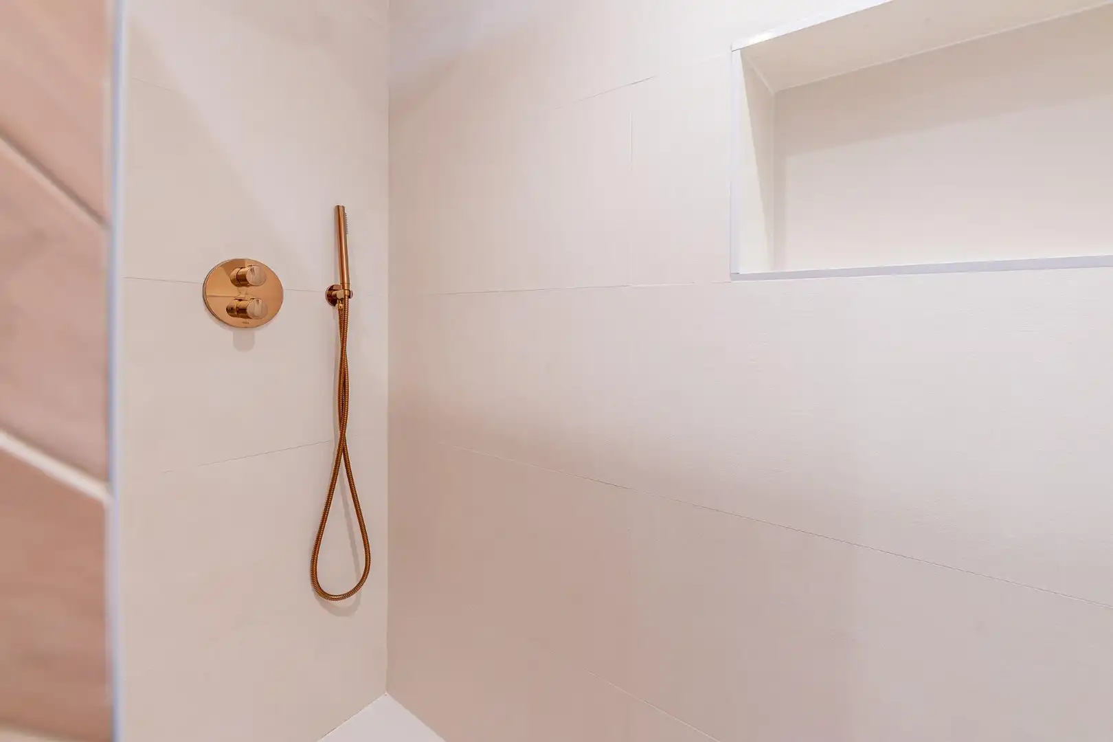 Baño de Apartamento en venta en Torremolinos con Aire acondicionado, Calefacción y Terraza