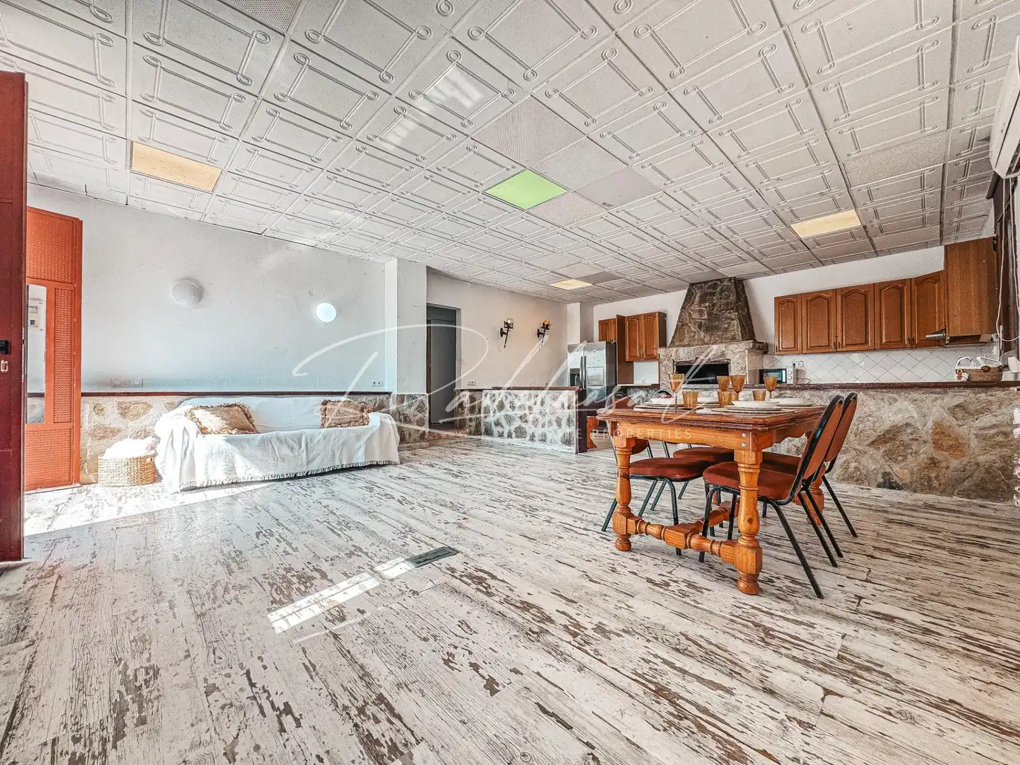 Houses for sale in Reus  with Air Conditioner, Swimming Pool and Furnished