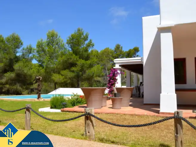 Jardín de Casa o chalet en venta en Santa Eulària des Riu con Terraza, Piscina y Amueblado