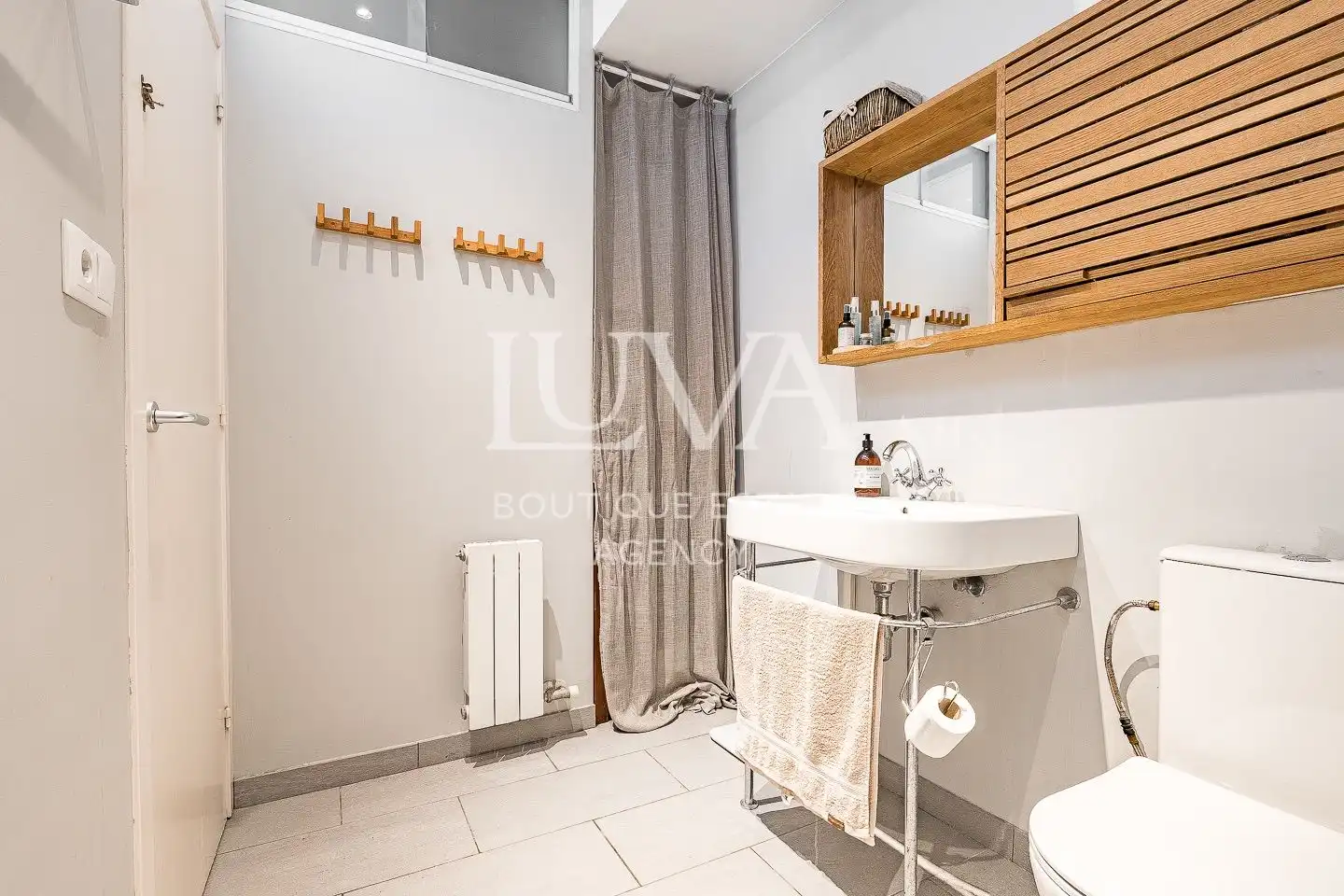 Baño de Apartamento en venta en Barcelona con Aire acondicionado, Calefacción y Terraza