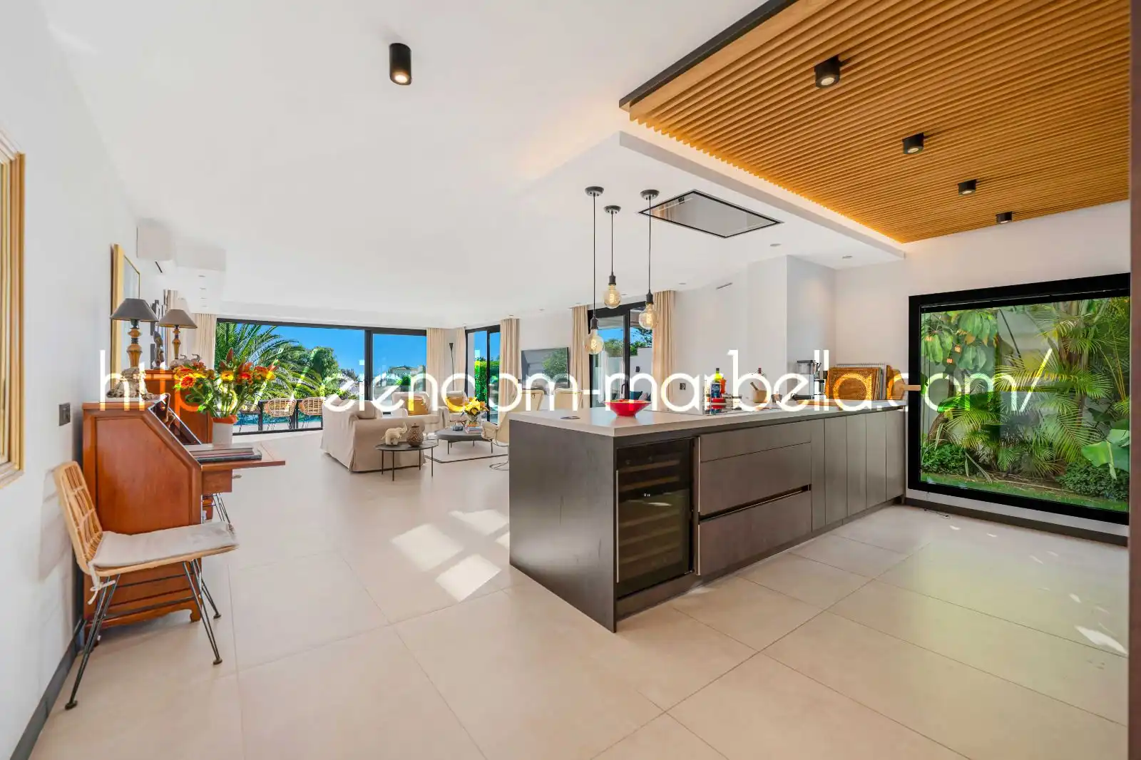 Detached house with pool for sale in Elviria - Cabopino, imagen 13