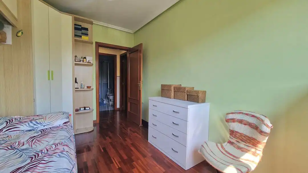 Schlafzimmer von Wohnung zum Verkauf in Urnieta mit Heizung und Abstellraum