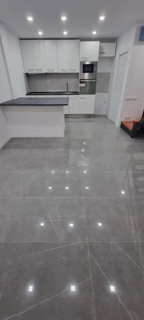 Planta baja de alquiler en Barcelona con Horno, Microondas y Se aceptan mascotas