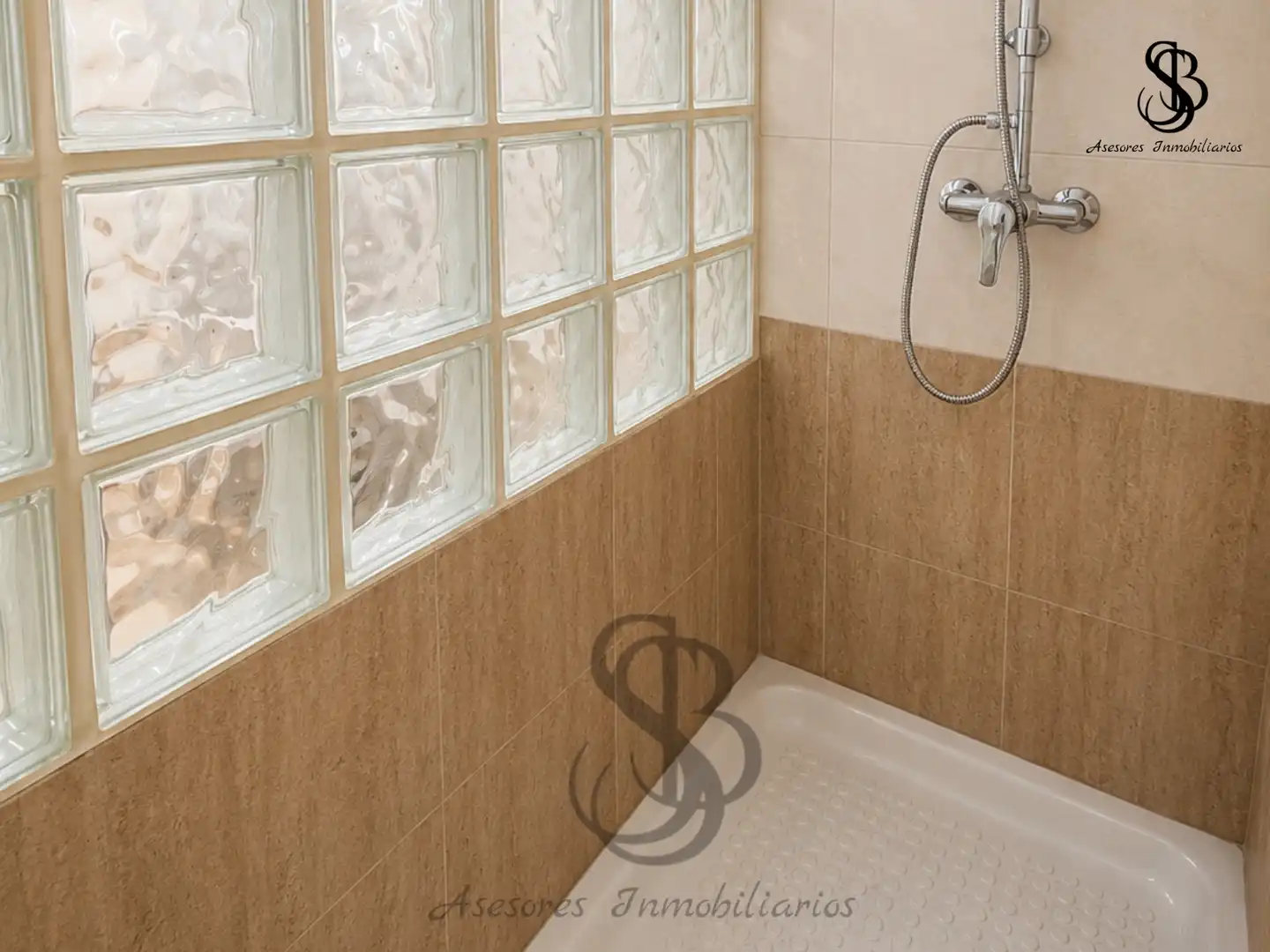 Badezimmer von Wohnungen zum Verkauf in Alicante / Alacant mit Klimaanlage, Heizung und Terrasse