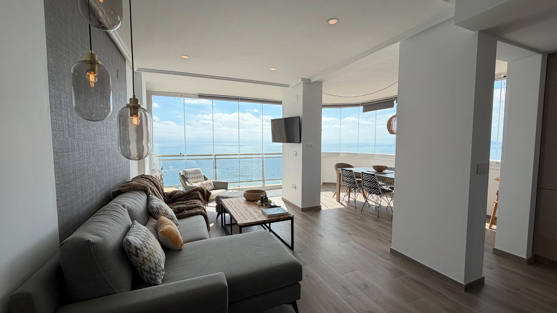 Sala d'estar de Apartament en venda en Calpe / Calp amb Aire condicionat, Moblat i Forn