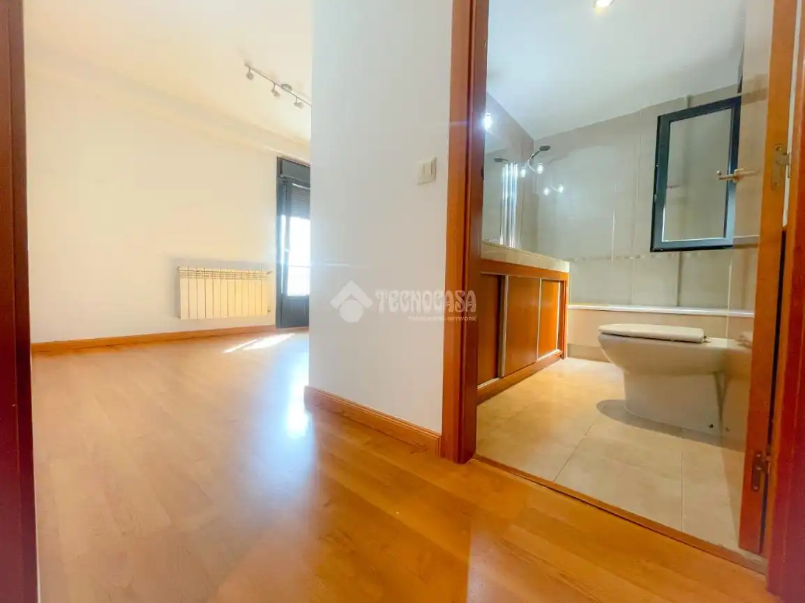Bedroom of Flat for sale in Guadarrama  with Heating, Storage room and Balcony