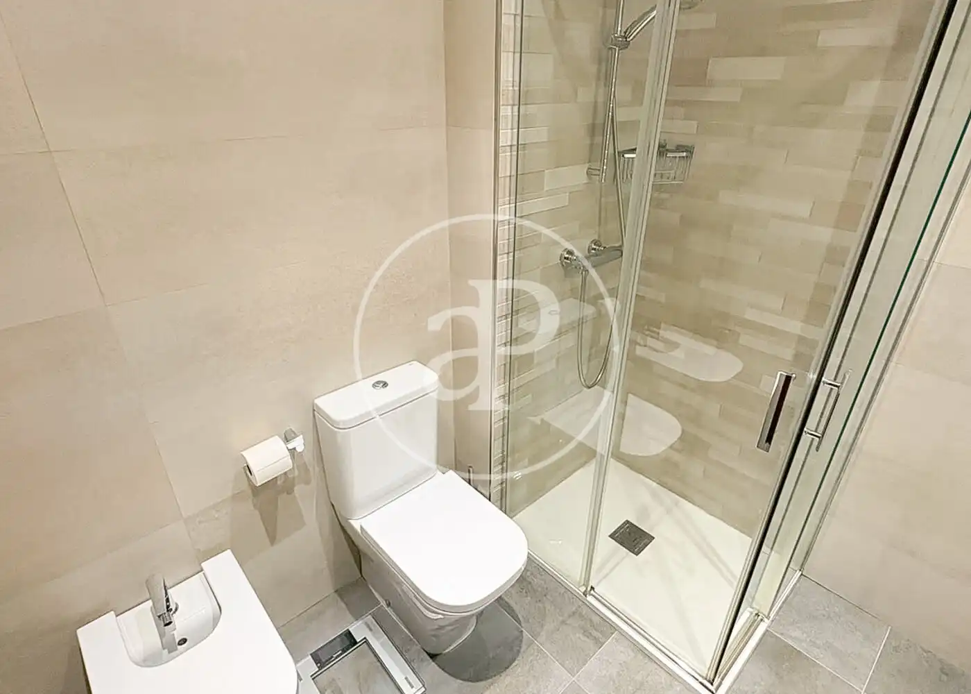 Baño de Piso en venta en Fuencarral - El Pardo