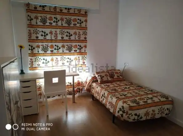 Habitación de Piso de alquiler en Moncada con Aire acondicionado, Amueblado y Horno