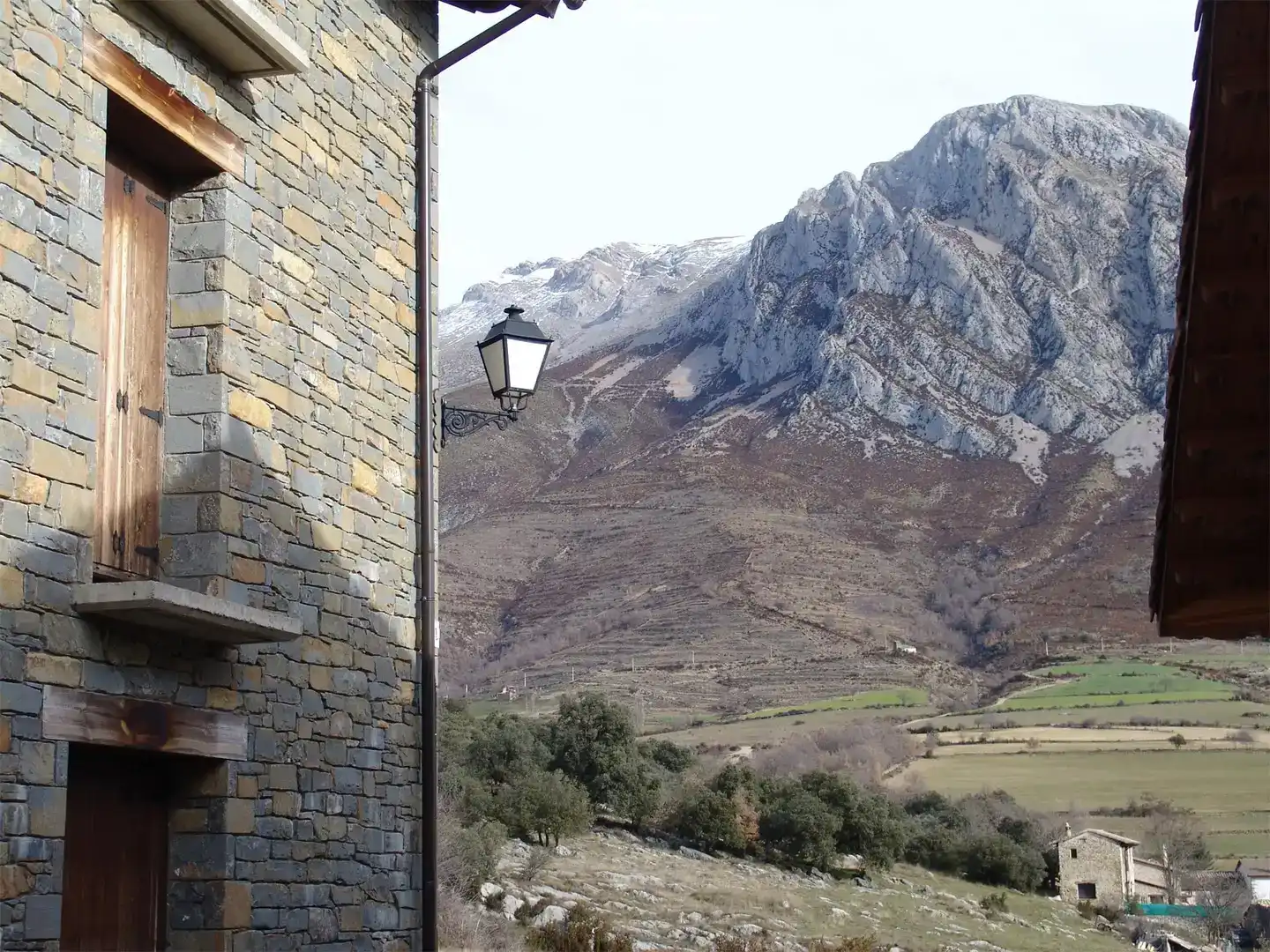Exterior view of Detached homes for sale in Valle de Lierp  with Balcony