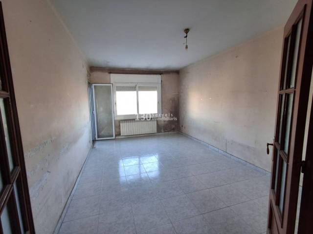 Piso en Venta en Sindicato en El Pla de Santa Maria