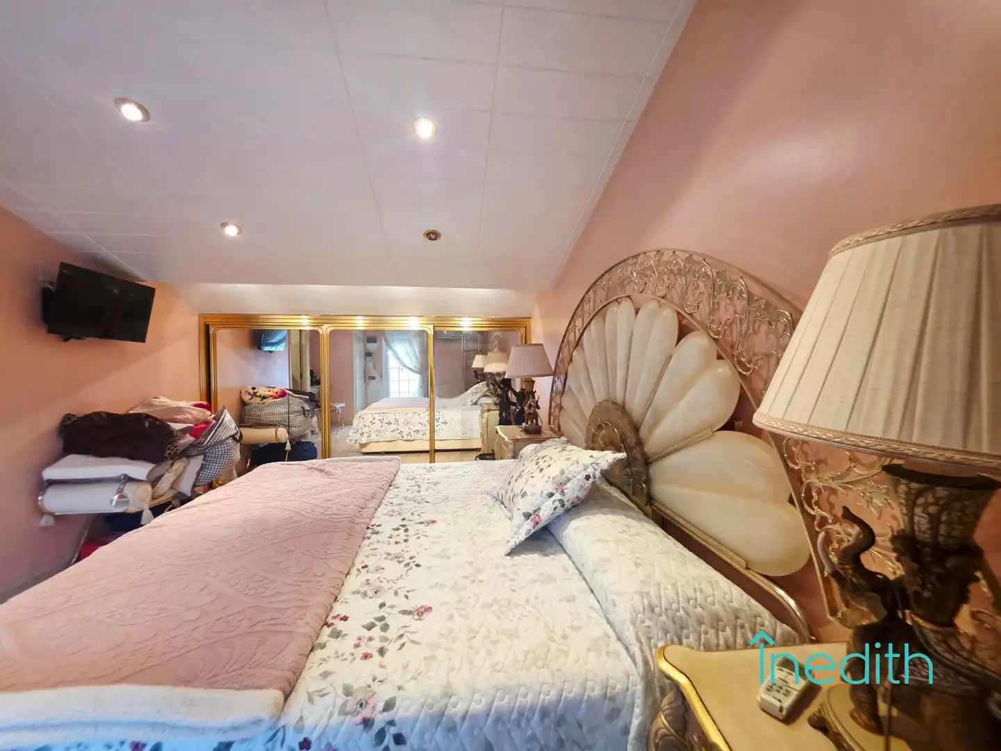 Schlafzimmer von Einfamilien-Reihenhaus zum Verkauf in Viladecans mit Klimaanlage, Heizung und Terrasse