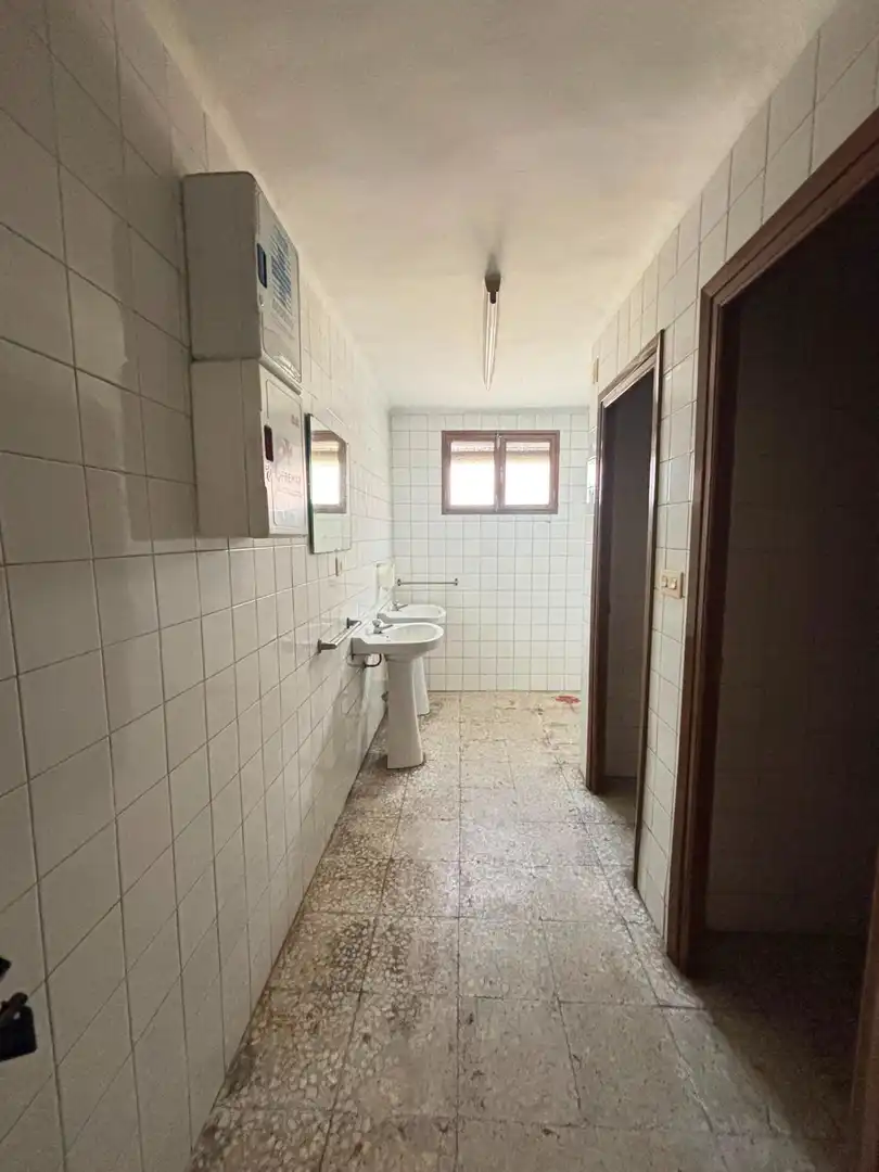 Bany de Terreny industrial en venda en Valdepeñas