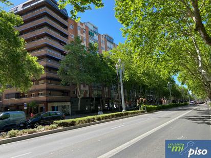 Exterior view of Flat for sale in Valladolid Capital  with Heating, Parquet flooring and Terrace