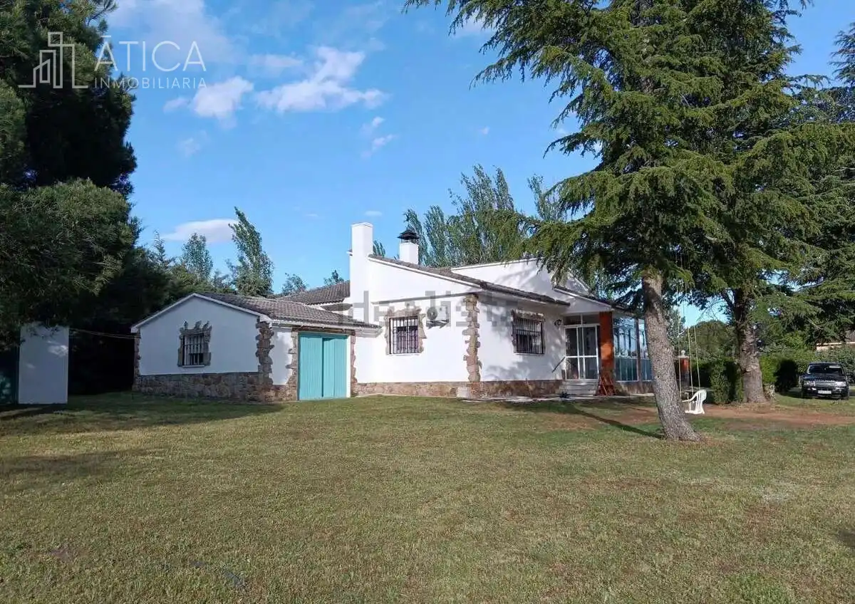 Detached house with pool for sale in Calzada de Valdunciel, imagen 32