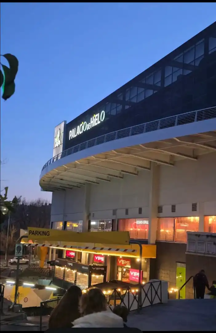 Vista exterior de Piso en venta en Madrid con Aire acondicionado, Calefacción y Terraza