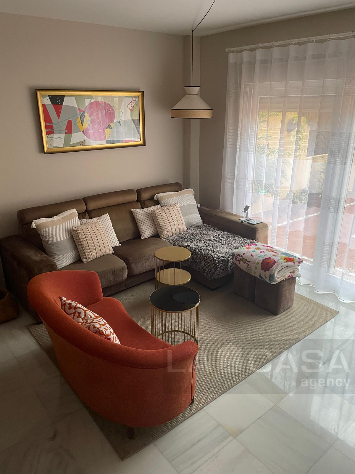 Living room of Single-family semi-detached for sale in  Sevilla Capital  with Air Conditioner, Heating and Terrace