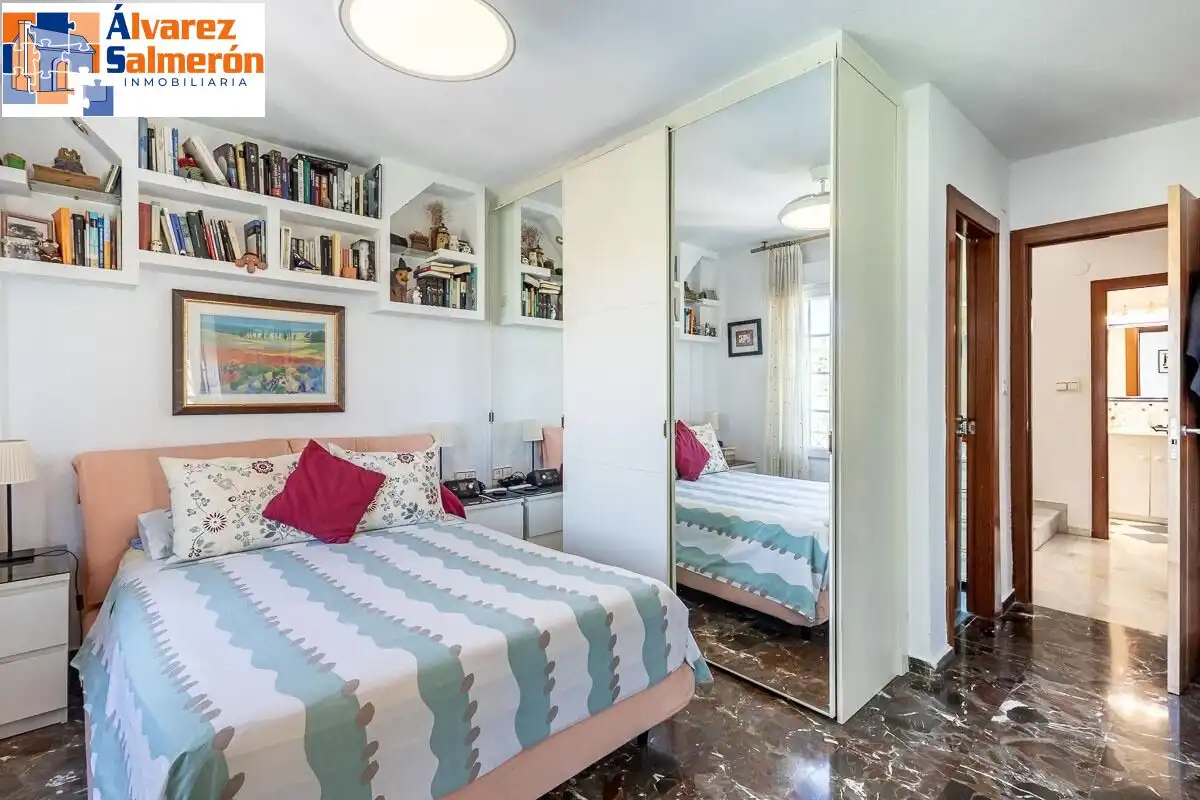 Bedroom of Houses for sale in Altos de la Zubia