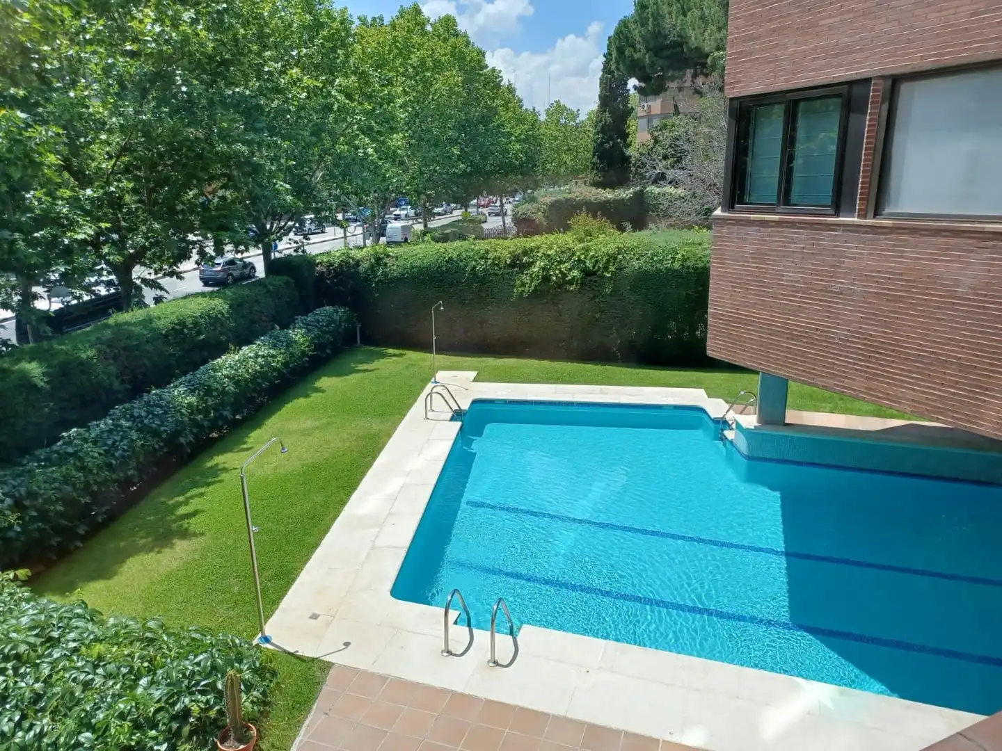 Swimming pool of Flat for rent in Madrid  with Air Conditioner, Heating and Terrace