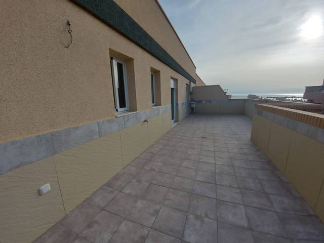 Piso en Venta en Adra