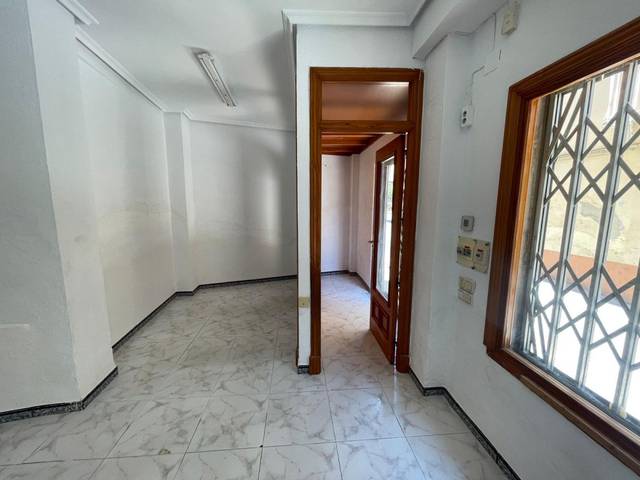 Local comercial en Alquiler en Torredonjimeno