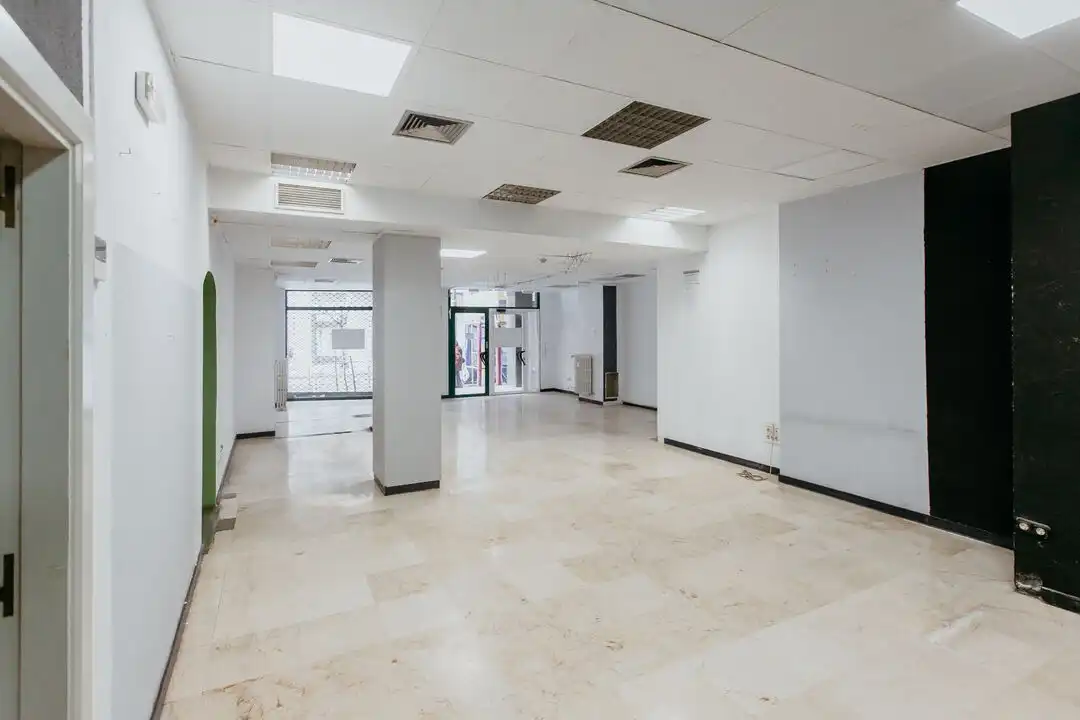 Local comercial de lloguer a Calle Zaragoza 3, imagen 6