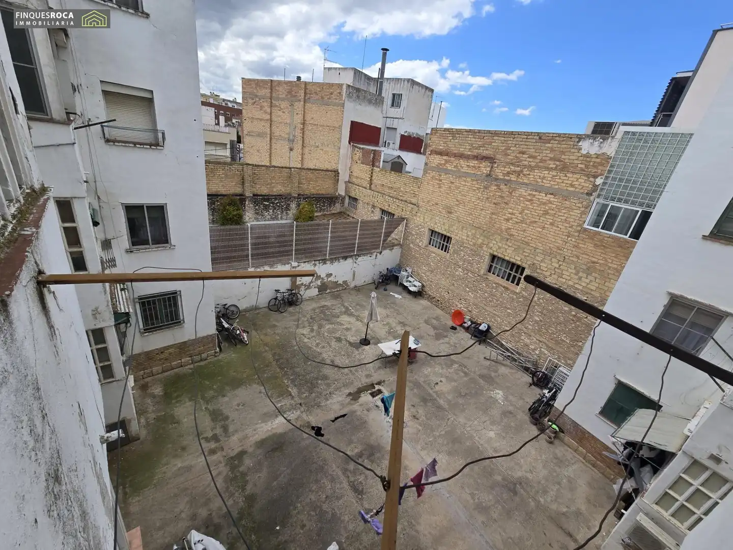 Vista exterior de Piso en venta en Amposta con Aire acondicionado, Calefacción y Alarma