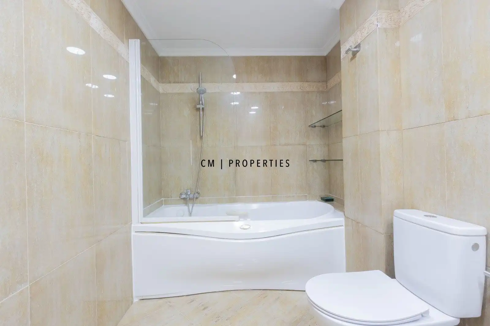 Bathroom of Flat for rent in Valencia  with Air Conditioner, Heating and Storage room