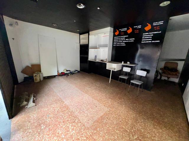 Local comercial en Alquiler en Carrer del Clavell en Montcada Centre - La Ribera