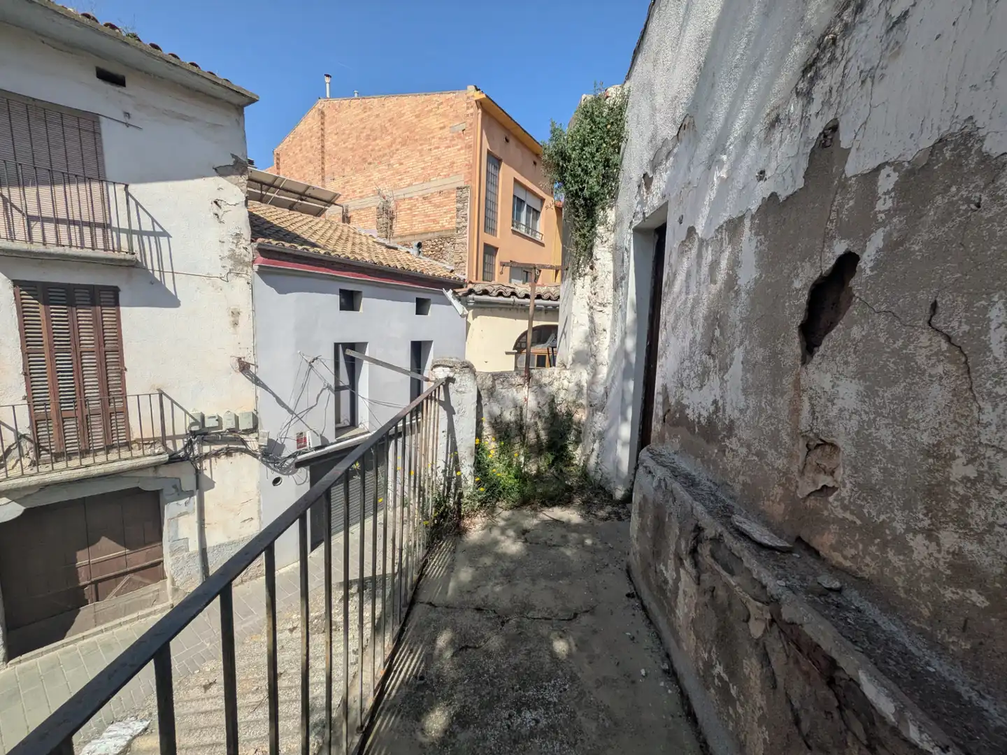 Vista exterior de Finca rústica en venda en Sallent amb Jardí privat