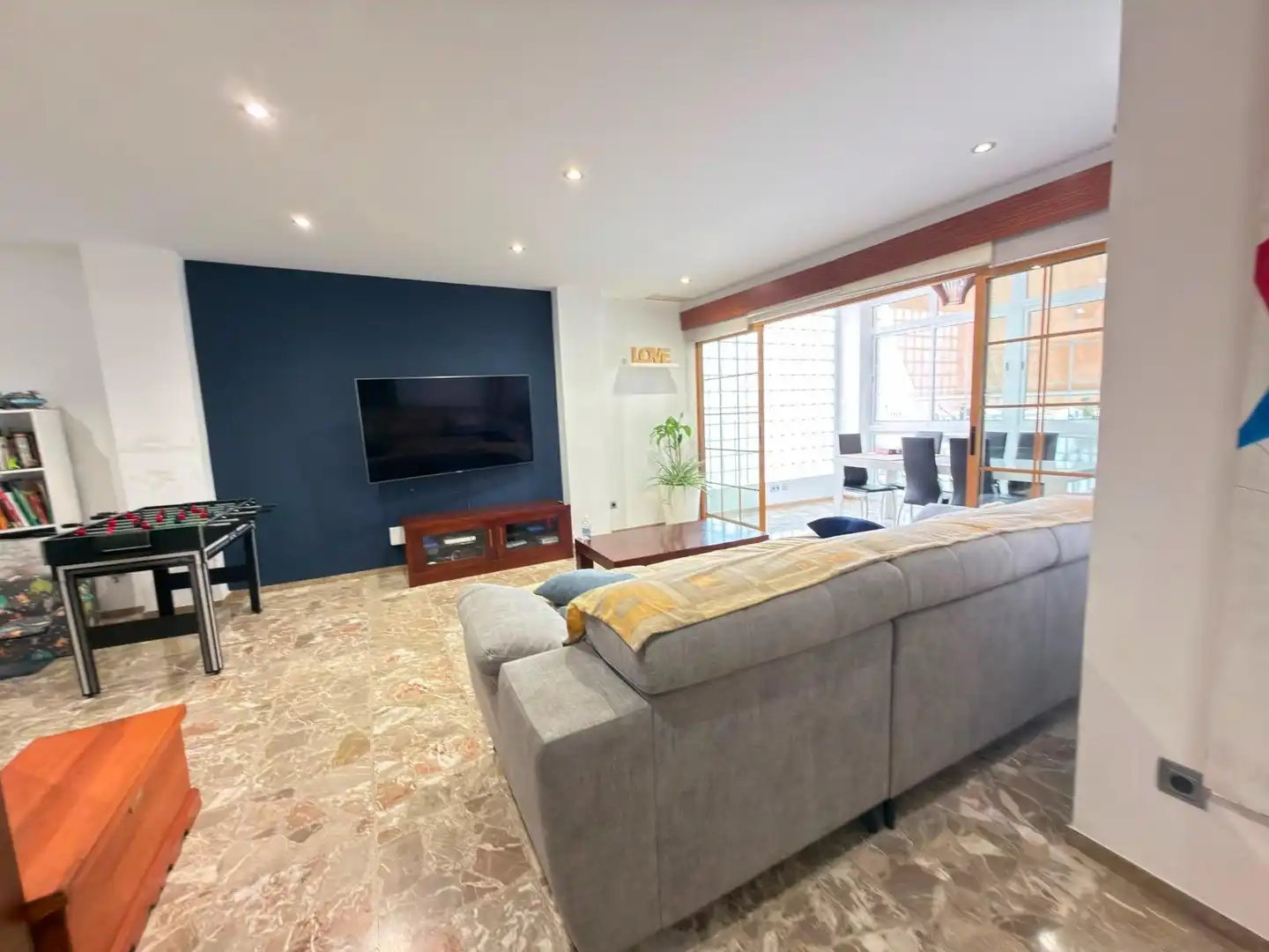 Sala d'estar de Edifici en venda en Alicante / Alacant