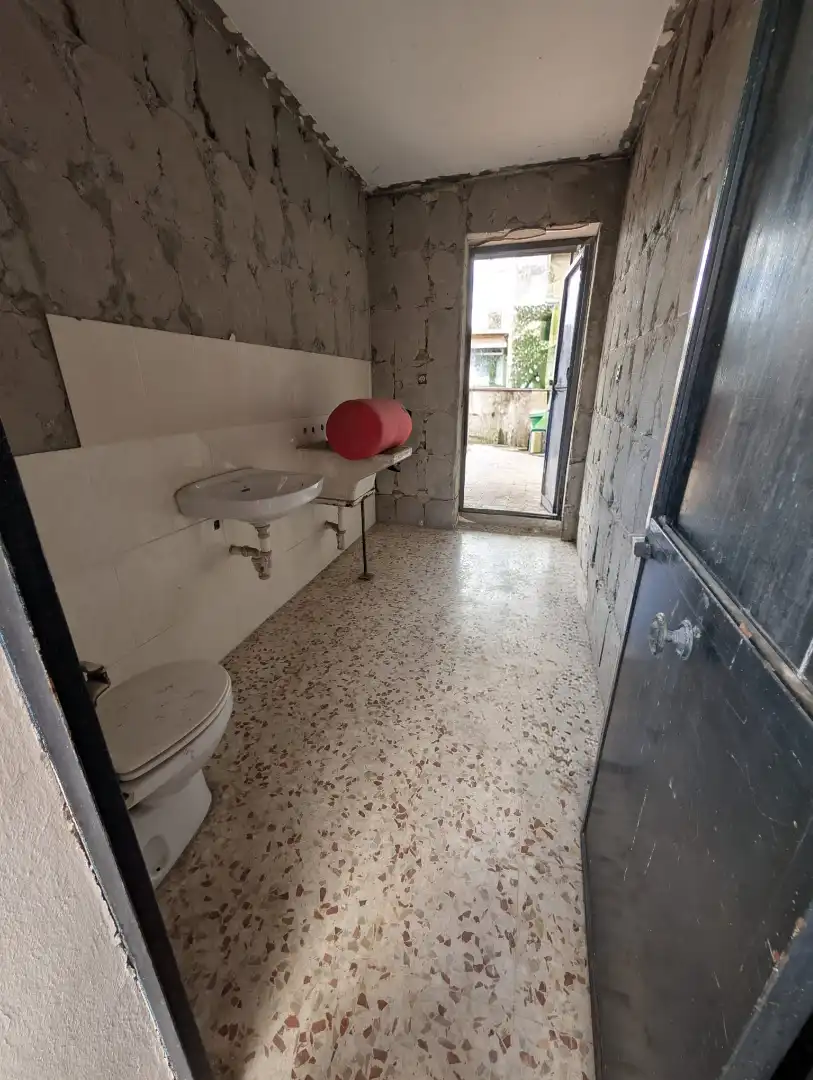 Bany de Casa o xalet en venda en Sevilla amb Aire condicionat, Terrassa i Traster