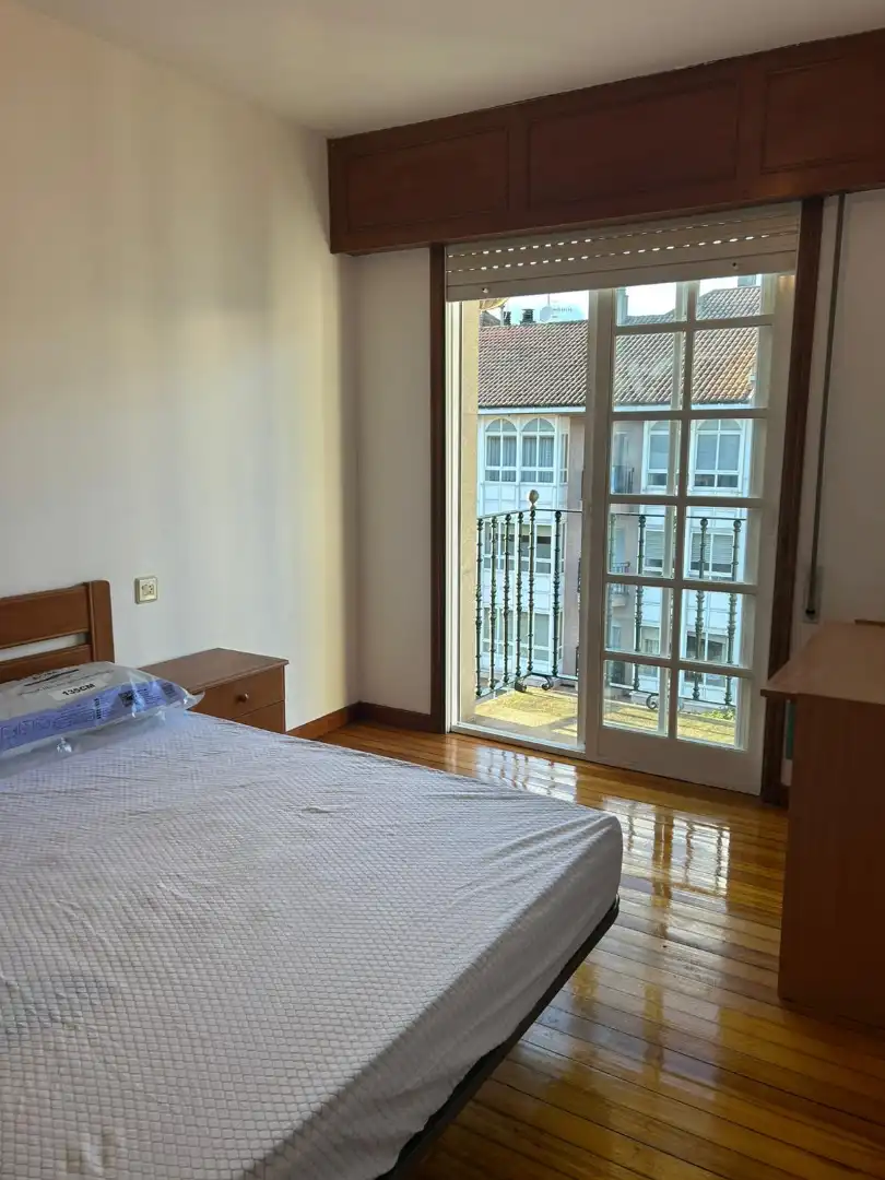 Habitación de Piso de alquiler en Santiago de Compostela  con Amueblado