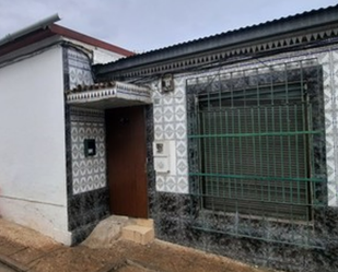 Vista exterior de Casa adosada en venda en Badajoz Capital