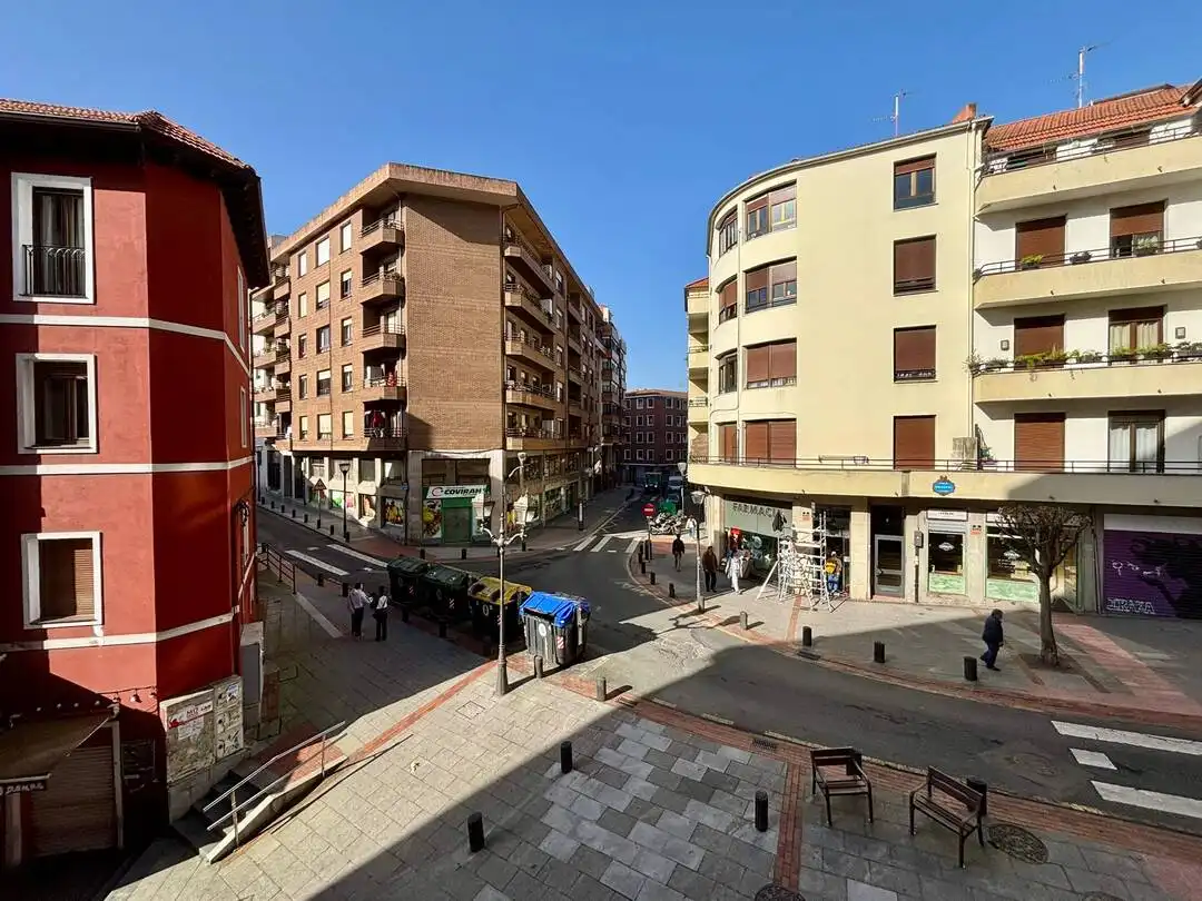 Flat for sale in Uribarri Kalea, Barrio de Uribarri