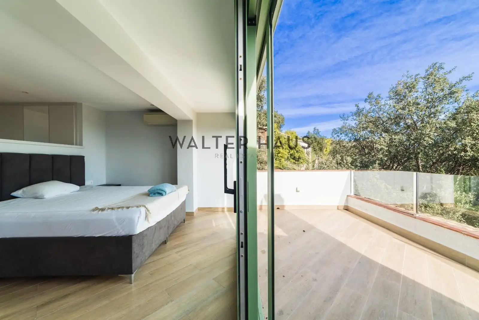 Casa amb terrassa en venda a Carrer d‘Herentale, imagen 21
