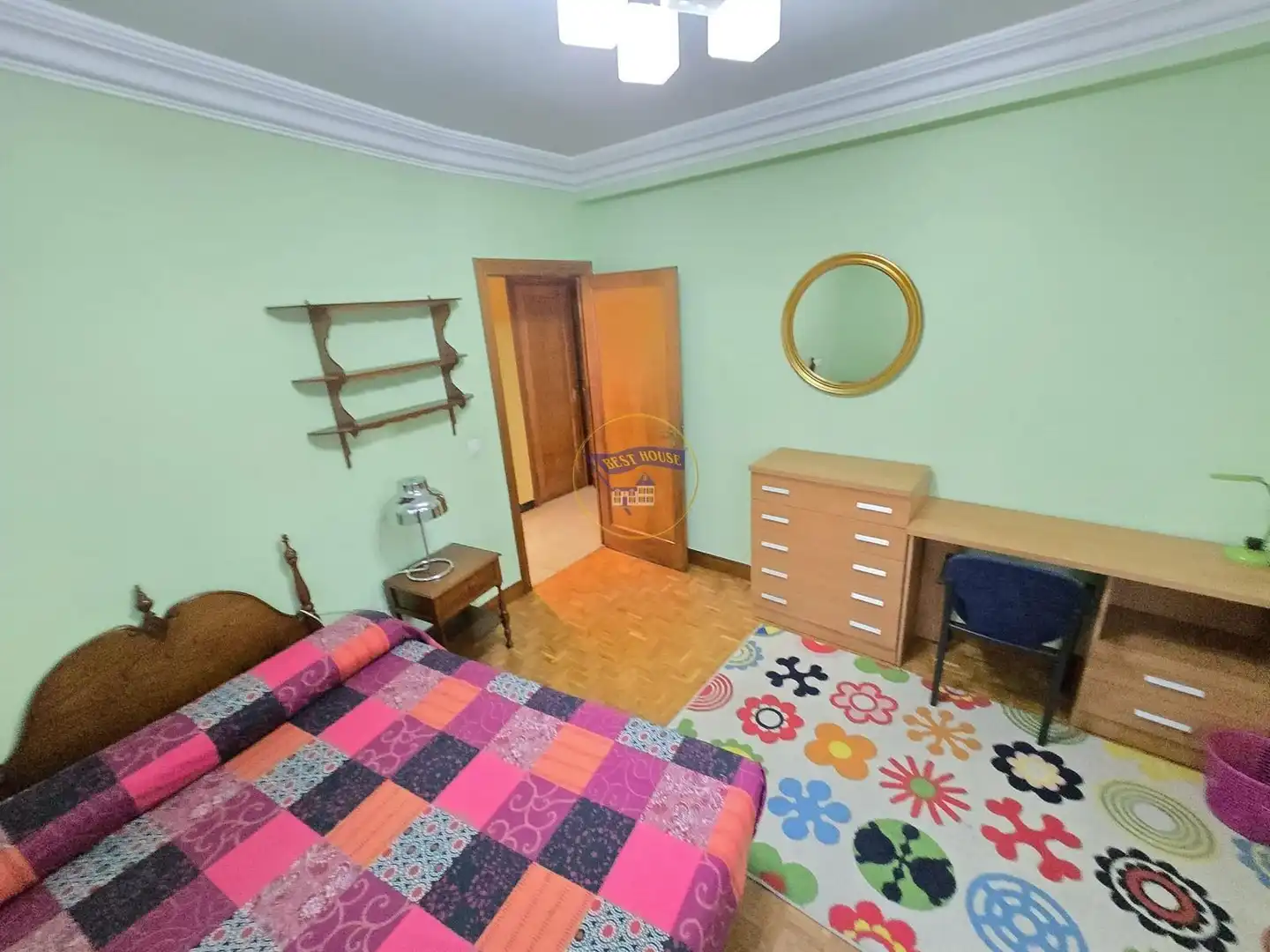 Flat for rent in Calle XOSE BAR BOO, Plaza Industria