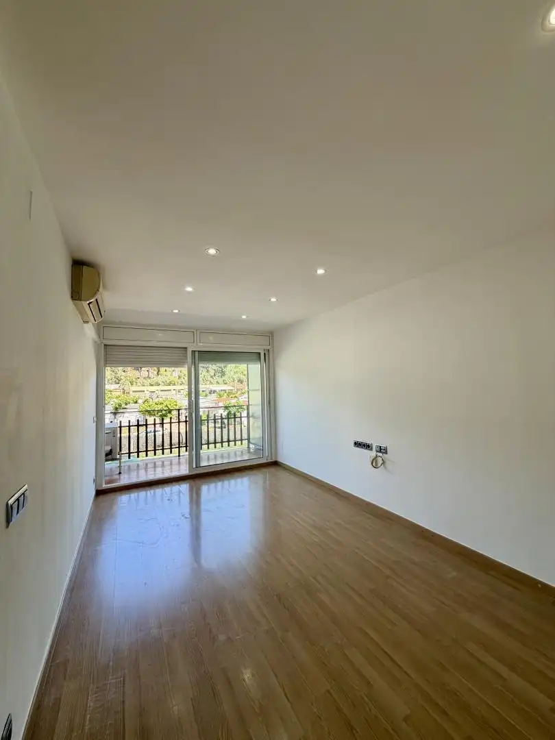 Wohnzimmer von Wohnung zum Verkauf in Canet de Mar mit Heizung, Parkett und Terrasse