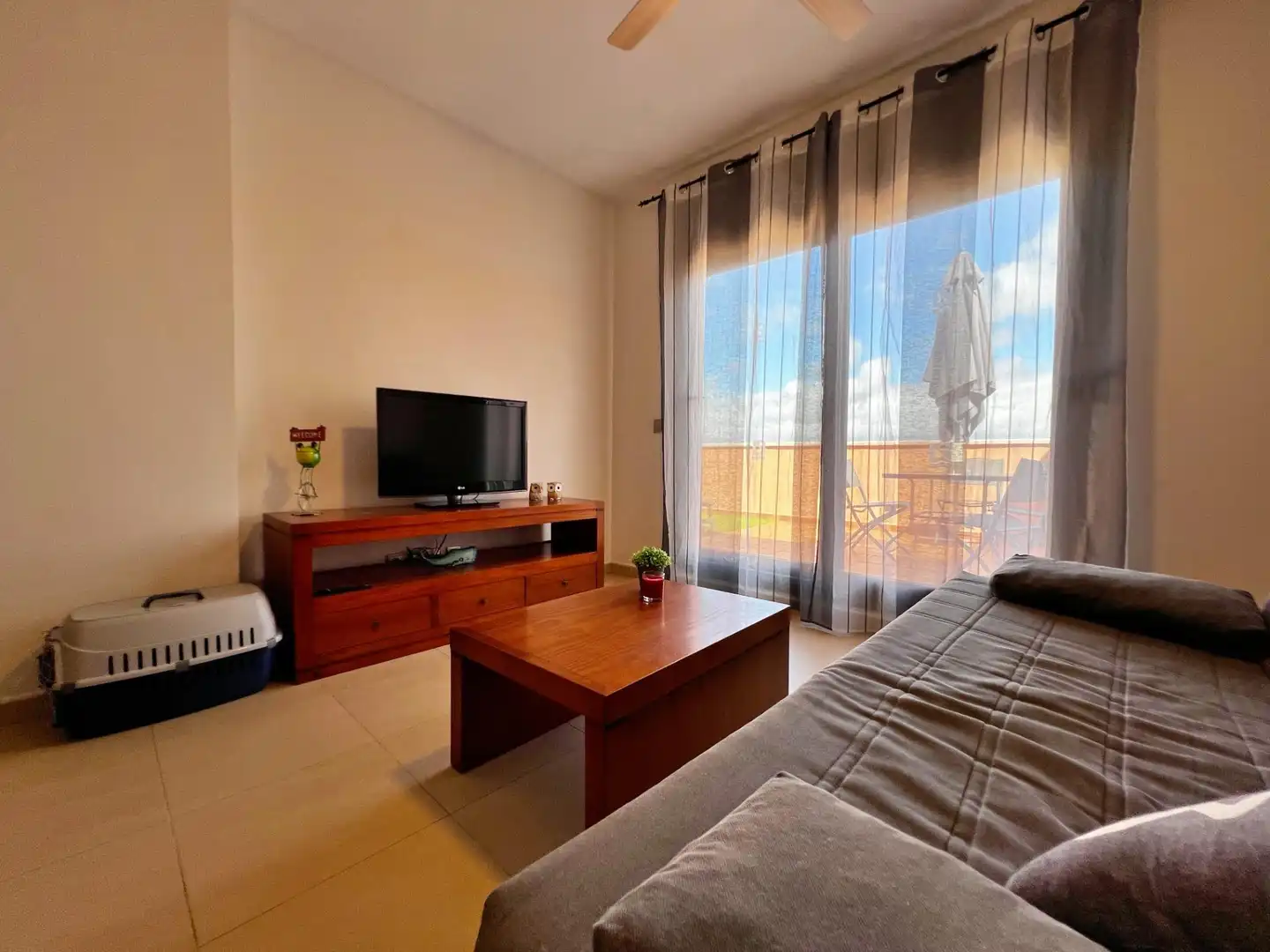 Sala de estar de Casa adosada en venta en Ayamonte con Aire acondicionado, Calefacción y Terraza