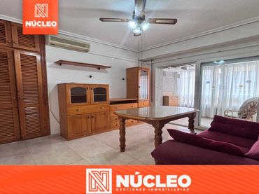 Wohnung mit Balkon zum Verkauf in Calle Capitán García Gea