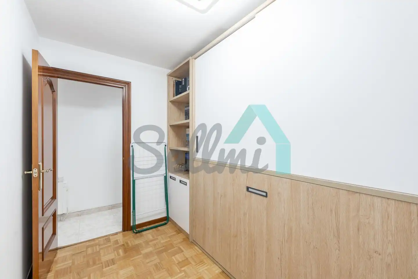 Bedroom of Flat for rent in Gijón   with Heating, Parquet flooring and Furnished