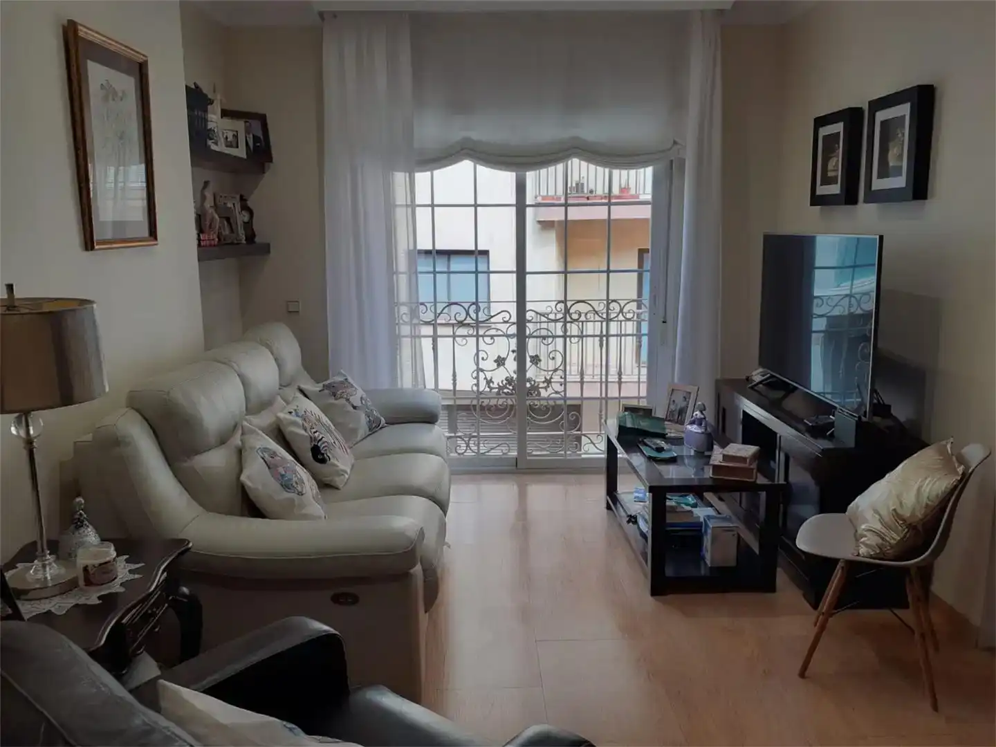 Sala d'estar de Pis en venda en Adra amb Aire condicionat i Balcó