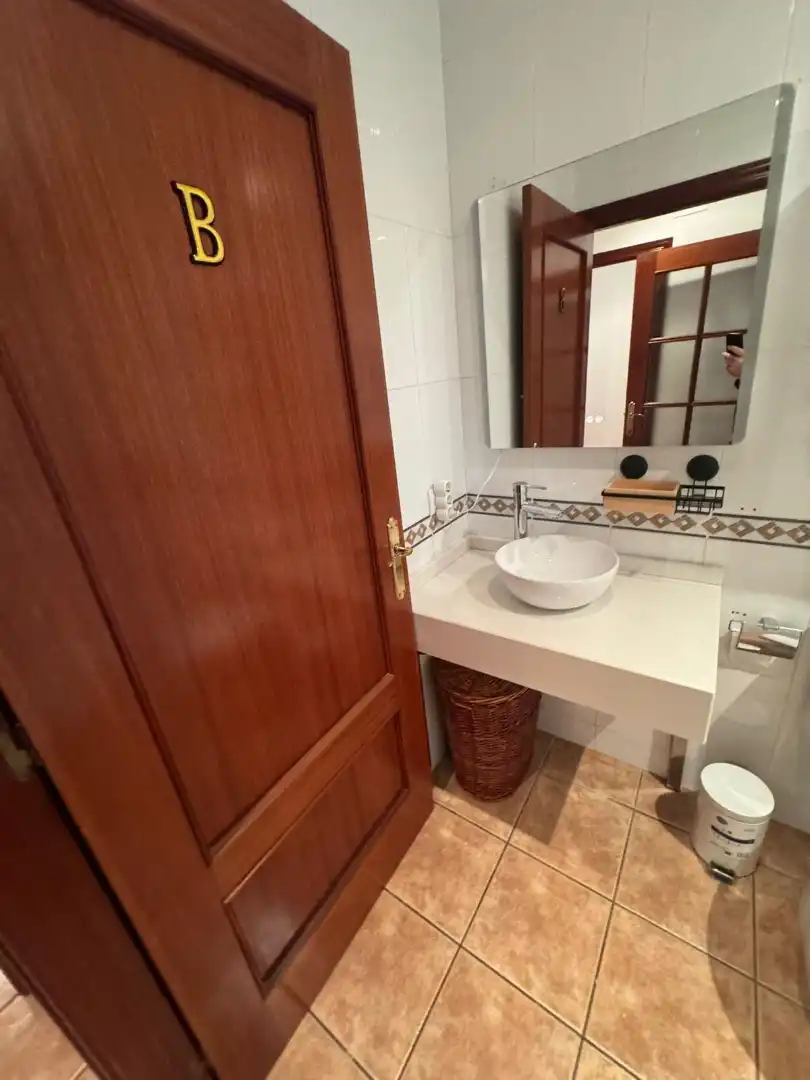 Bathroom of Flat for rent in Almendralejo  with Air Conditioner, Furnished and Washing machine