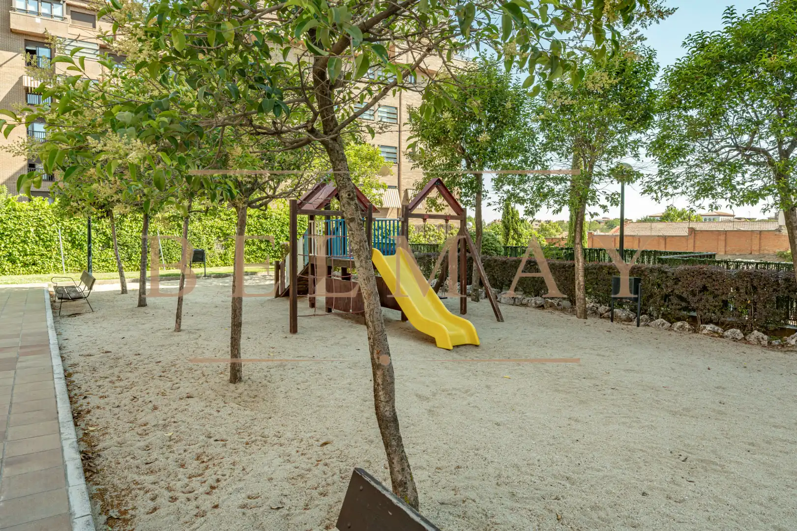 Garden of Flat for sale in Madrid  with Air Conditioner, Heating and Parquet flooring