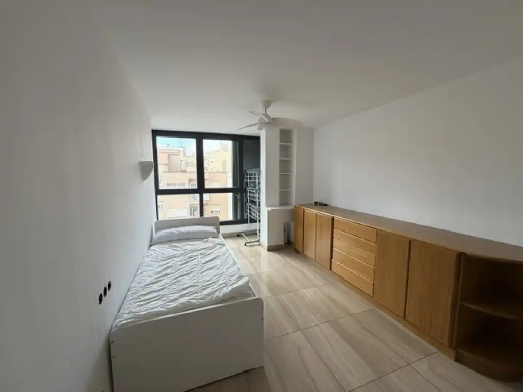 Dormitori de Apartament de lloguer en Ponent