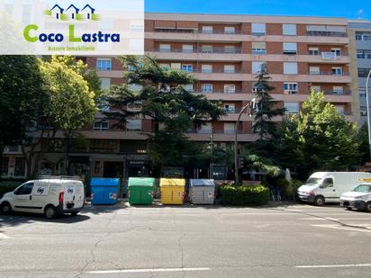 Vista exterior de Apartament de lloguer en Salamanca Capital amb Calefacció, Moblat i Forn