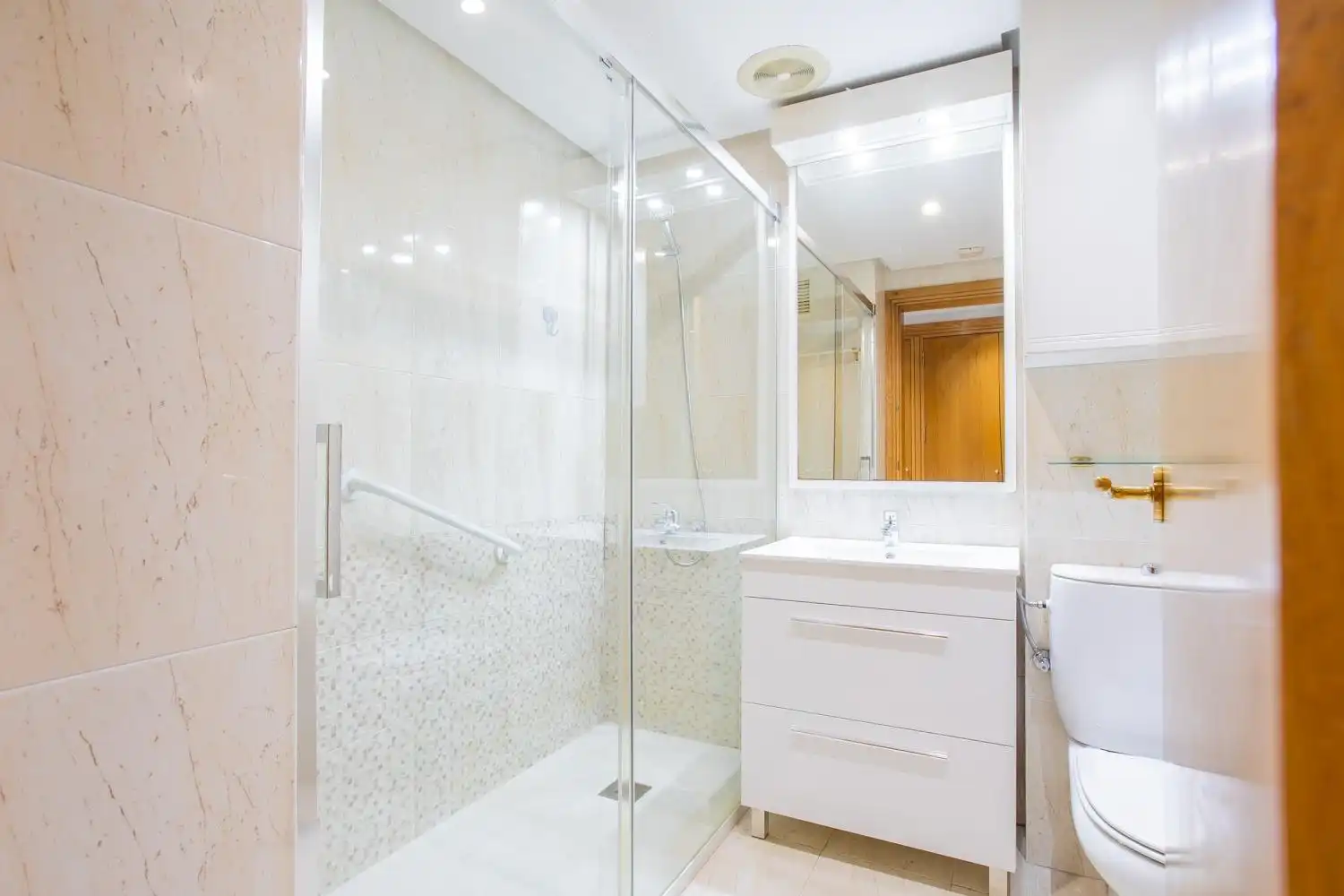 Bathroom of Flat for sale in Murcia  with Air Conditioner, Terrace and Storage room