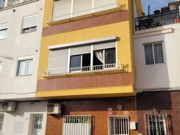 Casa amb balcó en venda a Calle Fernando Chirino 8